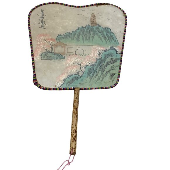 Handpainted Vintage Asian Folding Fan W/ Scenic Landscape Design & Bamboo Handle - Picture 3 of 3